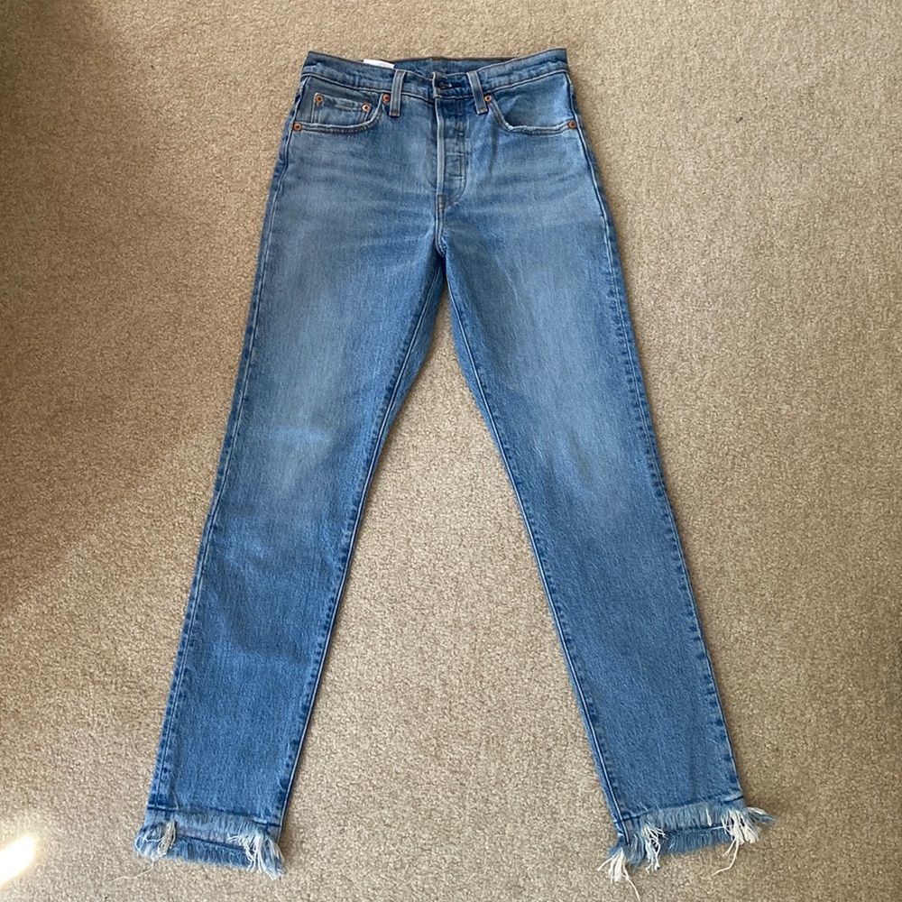 Levi’s Non-Ripped Skinny Jeans
